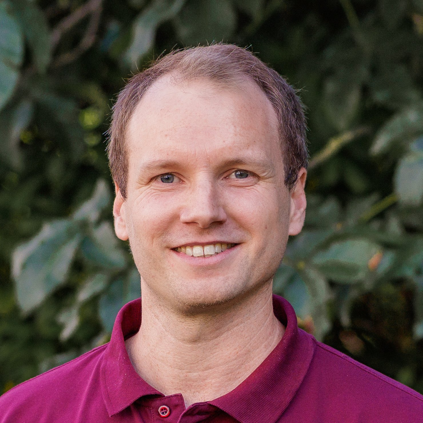 Portrait von Simon Schröder, Senior HR Manager Education & Training